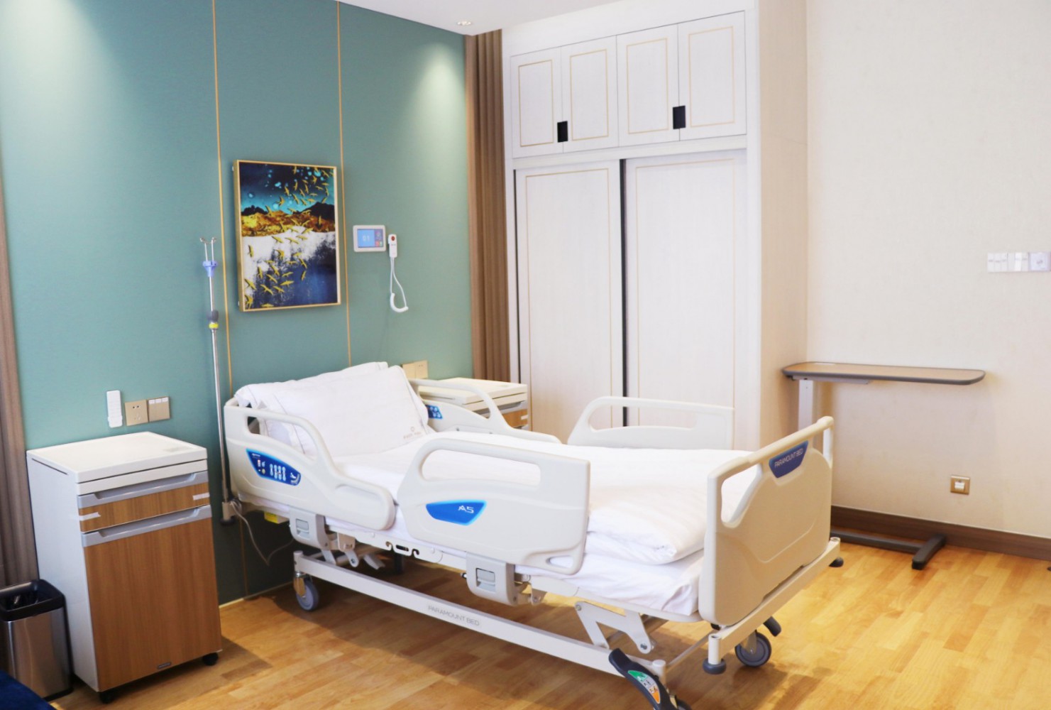 高档一次性生活用品6.为有需要商务会谈的患者提供